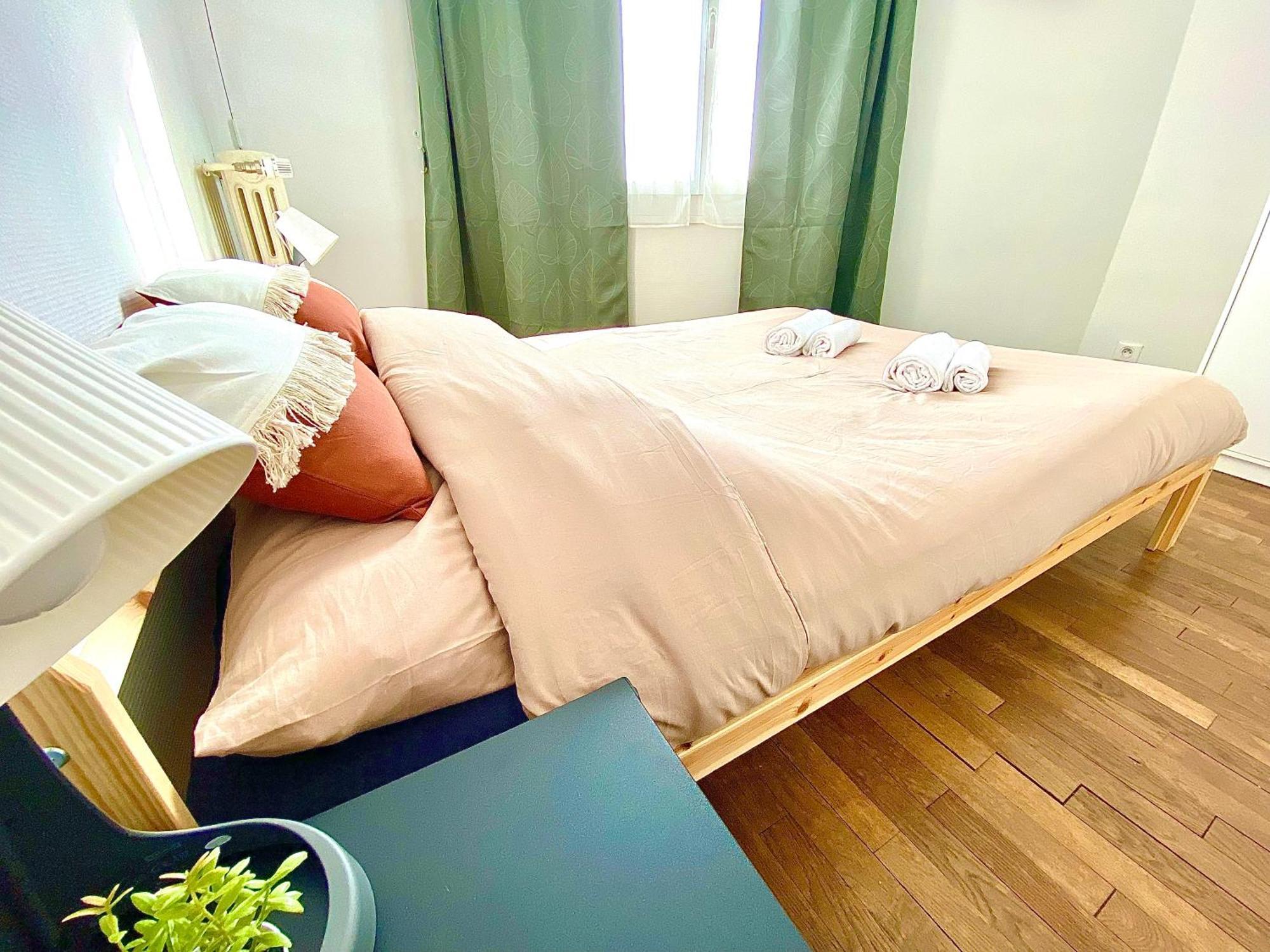 Le Chinchauvaud, Spacieux Avec Balcon Limoges Eksteriør billede